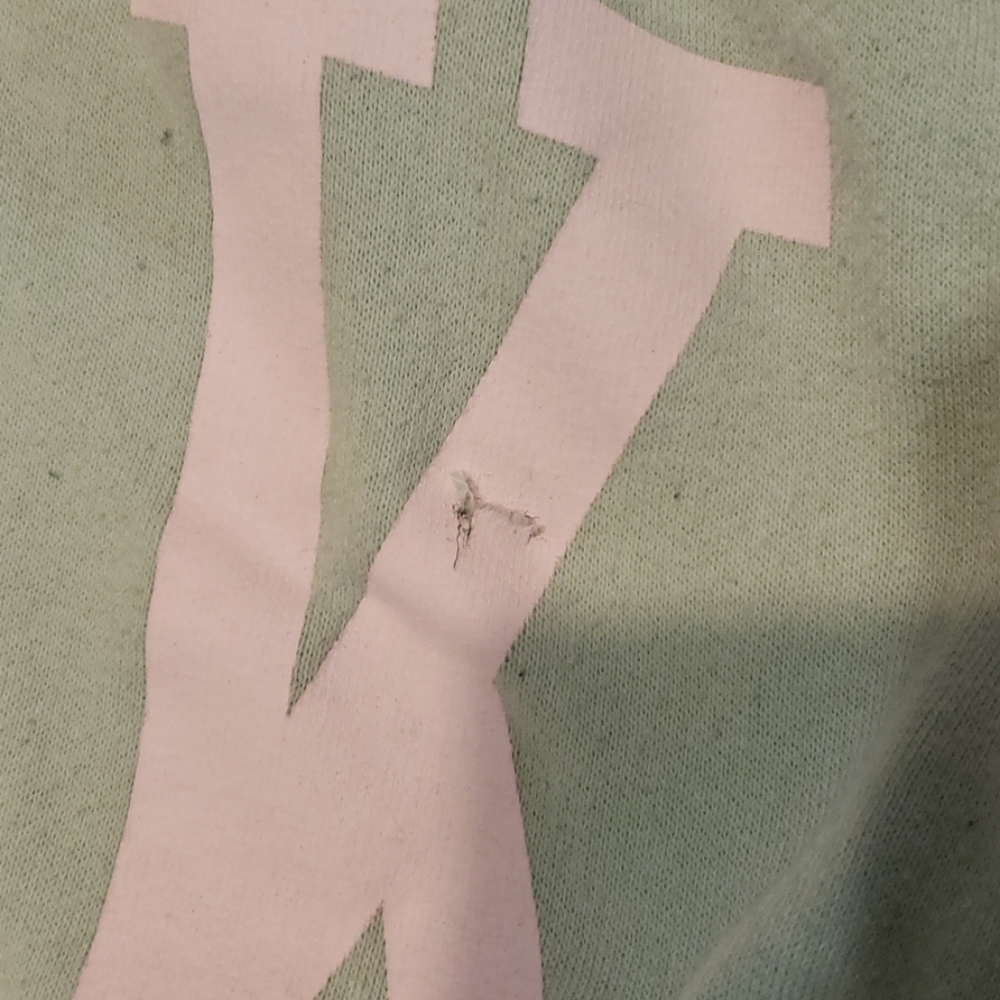 Pullover - Picture 2 of 3